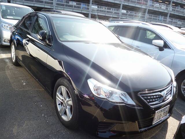 Toyota mark x 2011