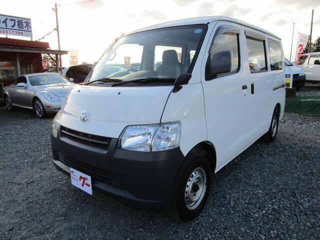 Toyota lite ace van