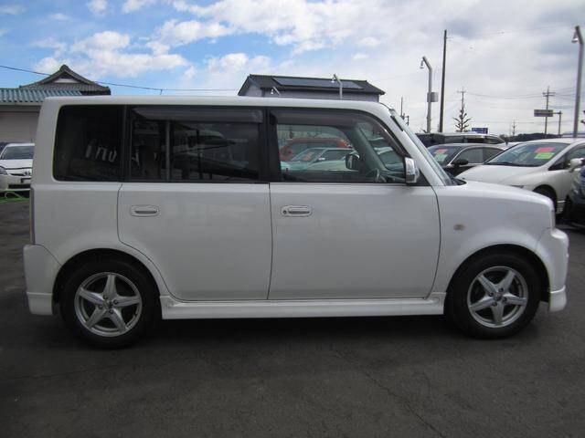 Toyota bb 2001