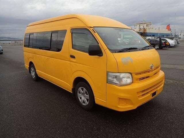 toyota hiace commuter 2011 for sale