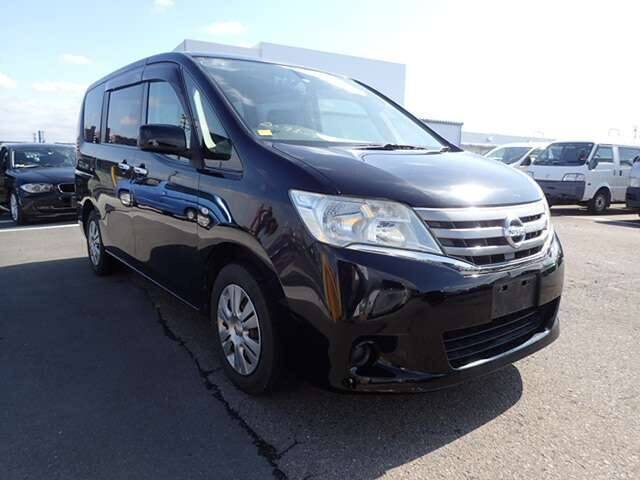 Nissan serena 2011