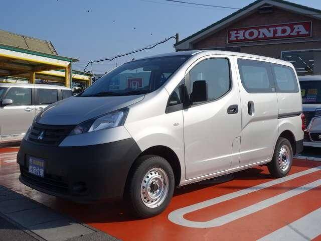 mitsubishi van 2019