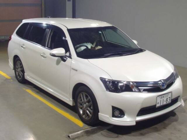 Филдер тойота 2015 года. Toyota Corolla Fielder 2013. Тойота Королла Филдер 2012. Тойота Филдер 2012г. Toyota Fielder 2013.