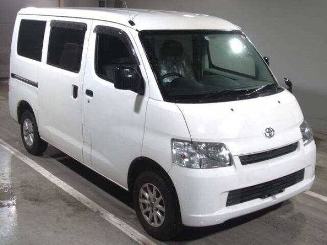 2020 chevy express van