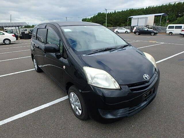 Toyota passo sette 2009