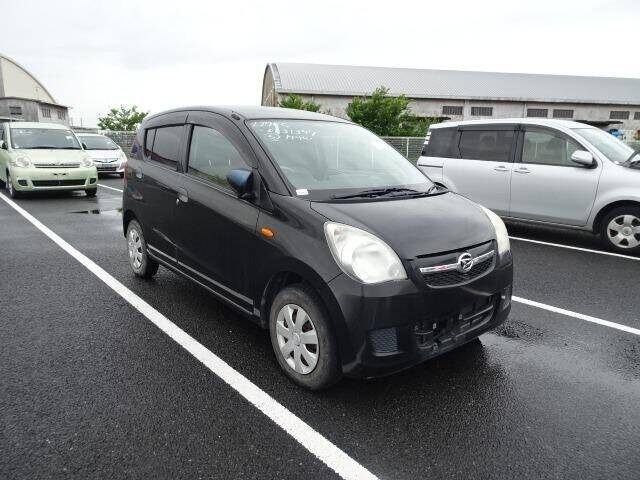 Daihatsu mira 2011