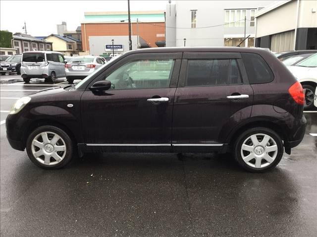 Mazda verisa 2007