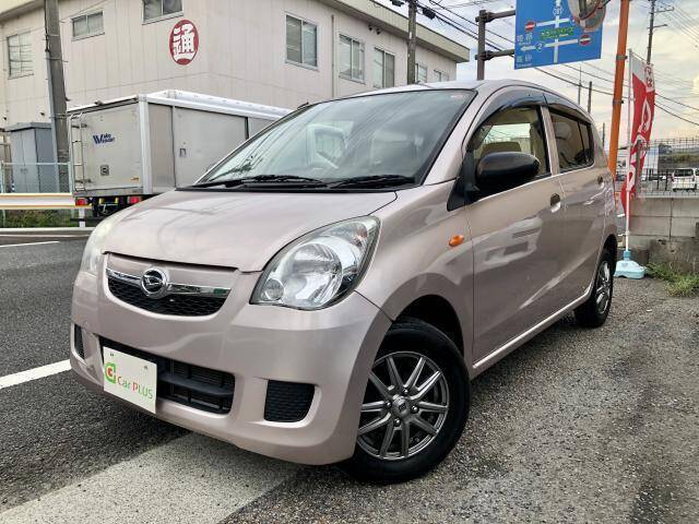Daihatsu mira 2011