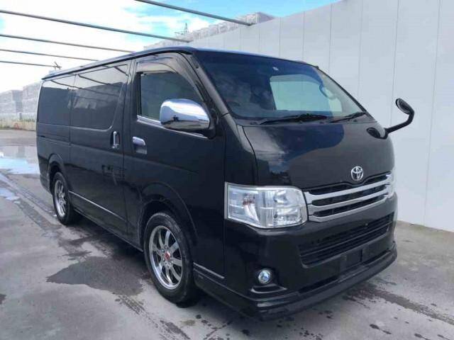 2010 toyota van for sale