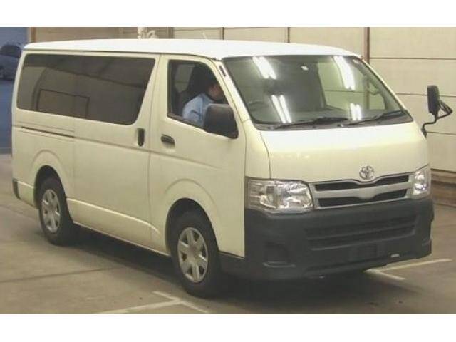 toyota hiace 2013 price