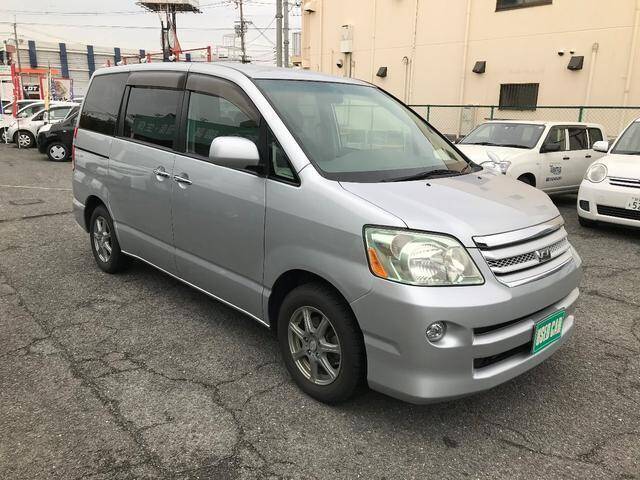 Toyota noah 2007