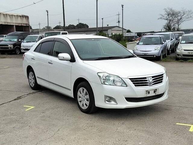 Toyota premio 2012