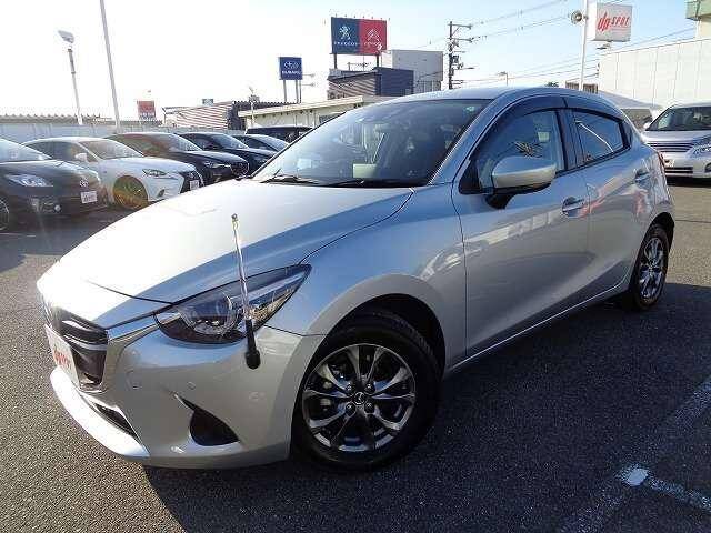 Mazda demio 2017