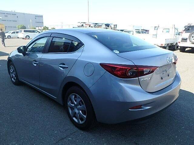 Mazda axela 2015