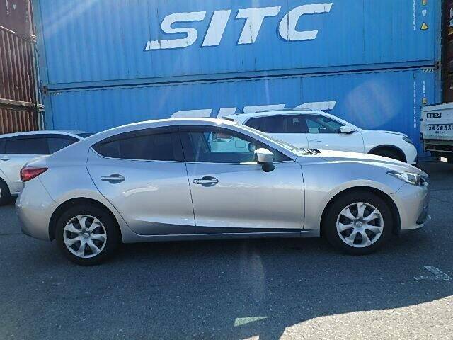 Mazda axela 2015