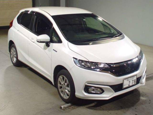 19 Honda Fit Hybrid Ref No Used Cars For Sale Picknbuy24 Com