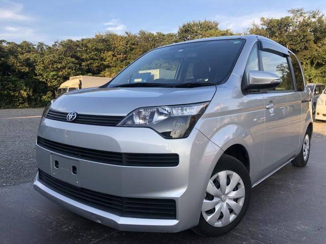 Toyota spade 2014