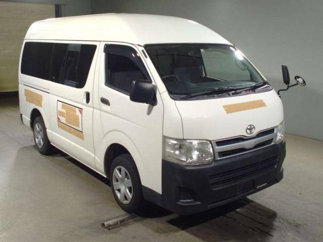 2011 hiace van for sale