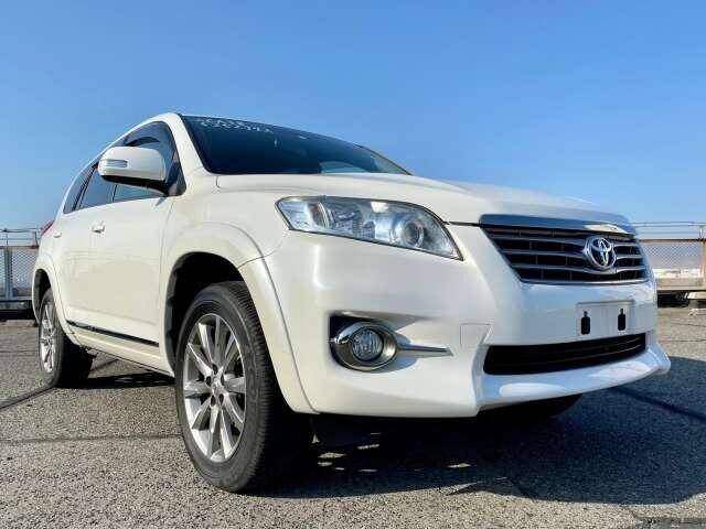 Toyota vanguard капот