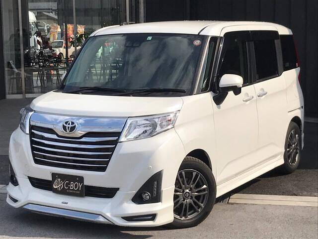 Roomy toyota коврики