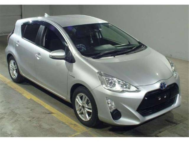 17 Toyota Aqua Ref No Used Cars For Sale Picknbuy24 Com