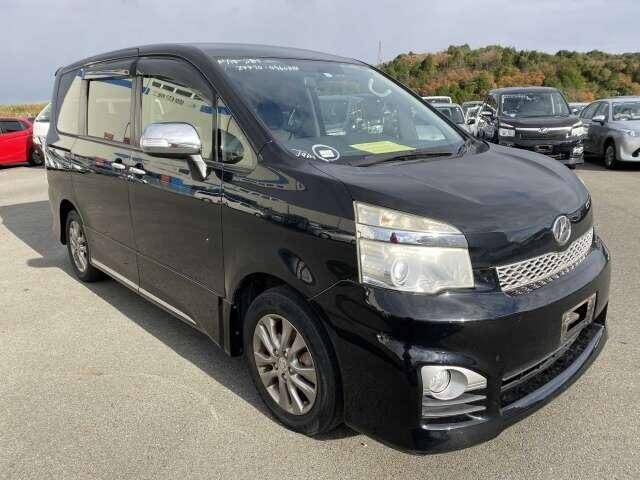 2013 TOYOTA VOXY | Ref No.0120488721 | Used Cars for Sale