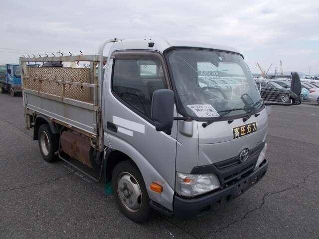 Toyota dyna 2014