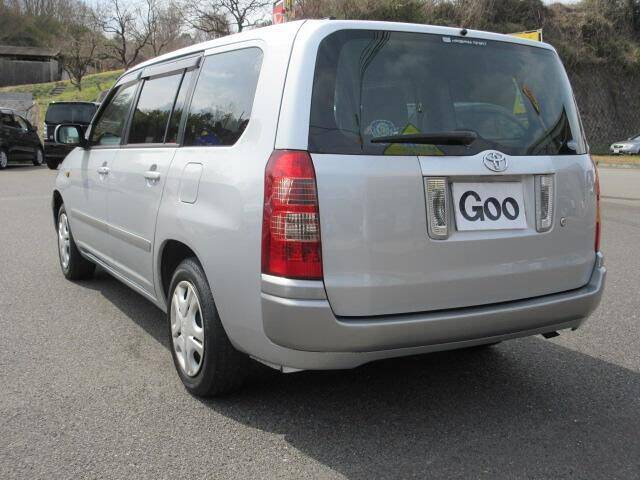 Toyota succeed 2003