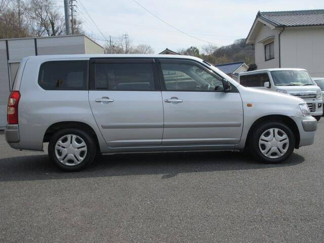 Toyota succeed 2003