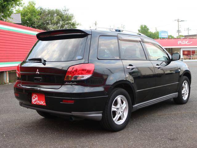 Mitsubishi airtrek серый 2002