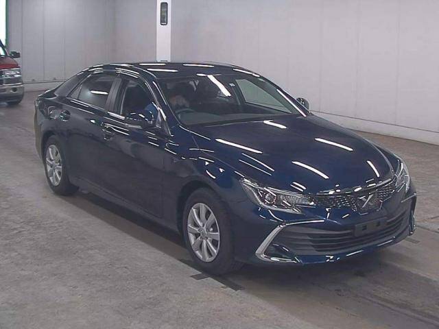 Toyota mark x 2018