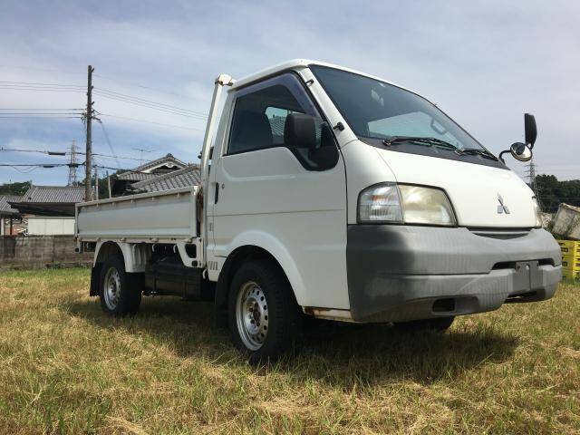 Mitsubishi delica truck