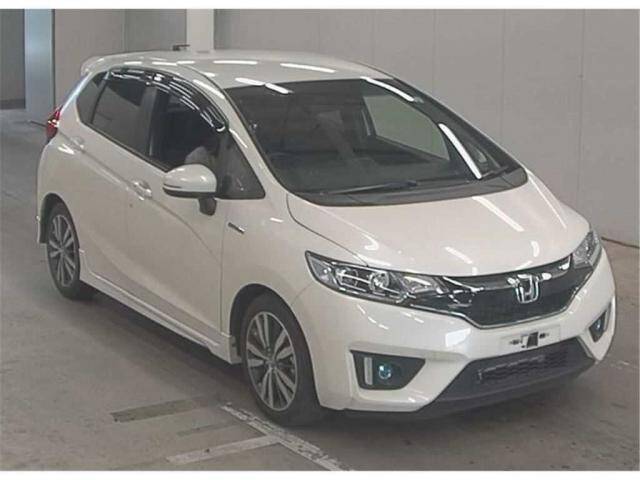 16 Honda Fit Hybrid Ref No Used Cars For Sale Picknbuy24 Com