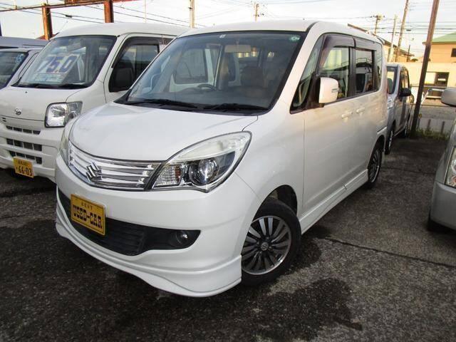 Suzuki solio 2012