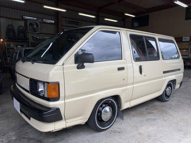 Used Minivans Old Mini Van For Sale White Toyota Van Old 1990