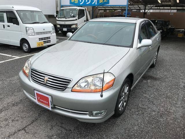 Toyota cresta black