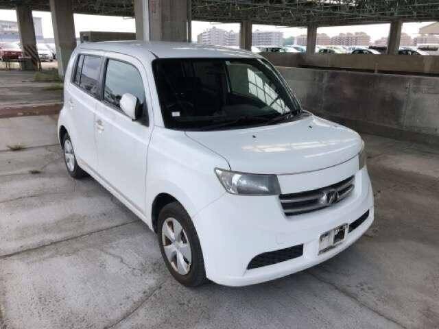 Toyota bb 2008