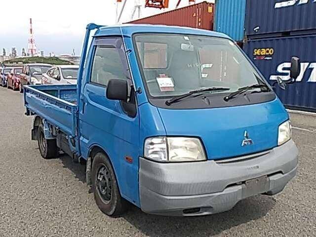 Mitsubishi delica truck