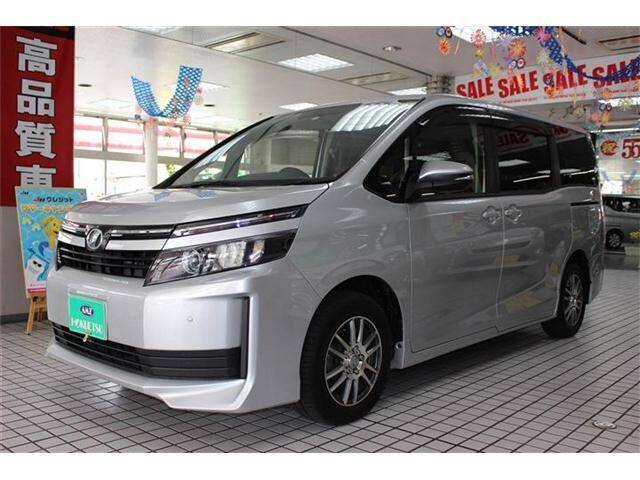 16 Toyota Voxy Ref No Used Cars For Sale Picknbuy24 Com
