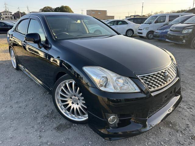 crown TXi2002 青空  File:2008 Toyota Crown-Hybrid 01.jpg - Wikipedia