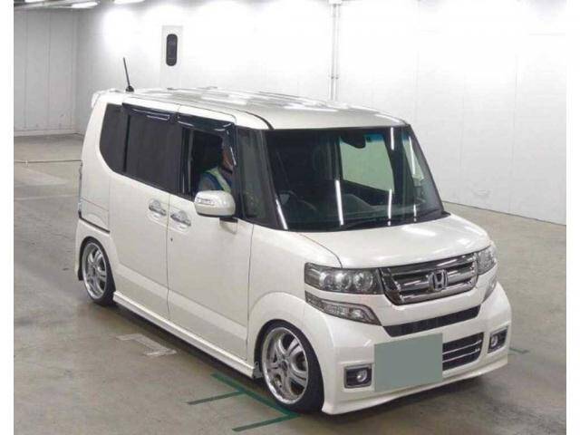 2016 HONDA N-BOX CUSTOM | Ref No.0120693151 | Used Cars for Sale