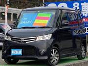 2011 NISSAN ROOX