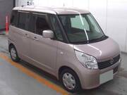 2012 NISSAN ROOX