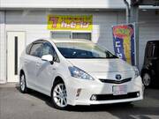 2012 TOYOTA PRIUS ALPHA
