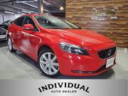 2015 VOLVO V40