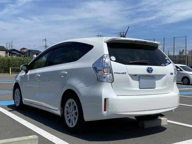 TOYOTA　PRIUS　α 2021 Toyota Prius Alpha 'S' Hybrid 1.8lt 'Facelift' - YouTube