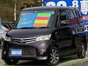 2010 NISSAN ROOX