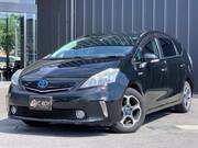 2011 TOYOTA PRIUS ALPHA G
