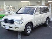 2002 TOYOTA LAND CRUISER