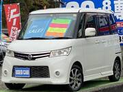 2010 NISSAN ROOX